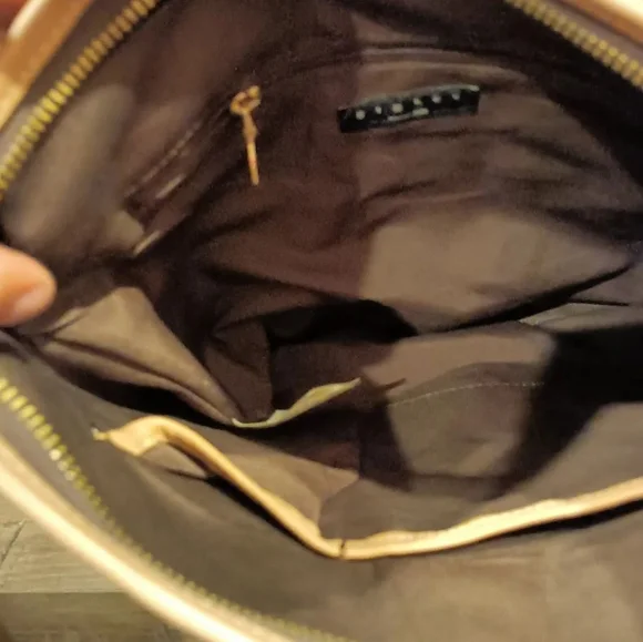 SOLD OUT 🎖🎖🎖🎖Sisley Paris Sling Bag - Picture 8 of 8